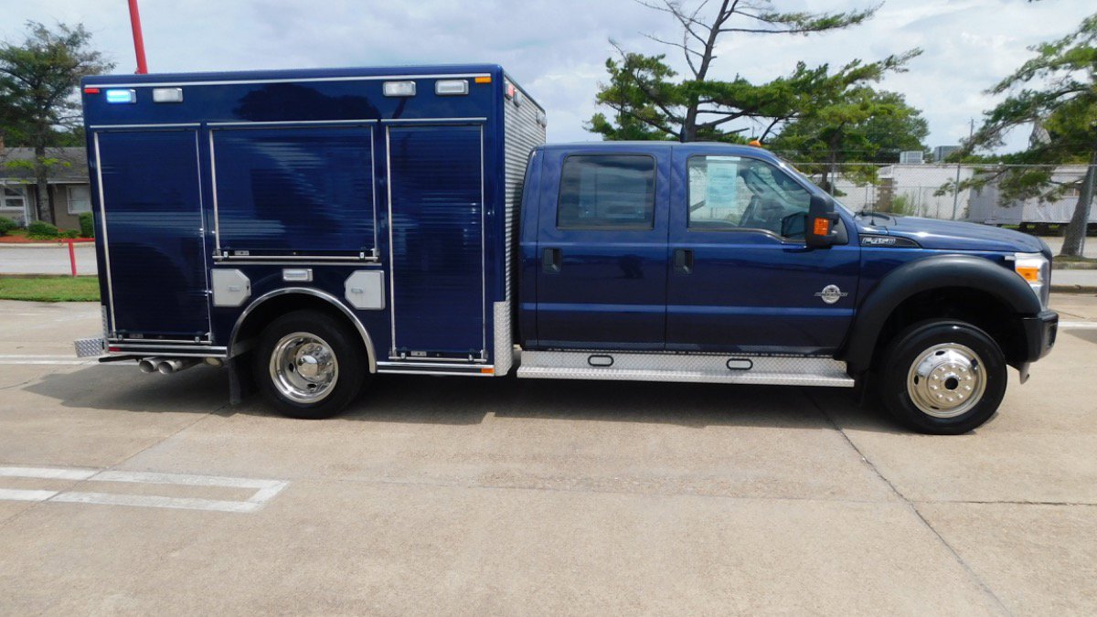 Used 2012 Ford F450 XL w/ PWR Equipment Group image 2