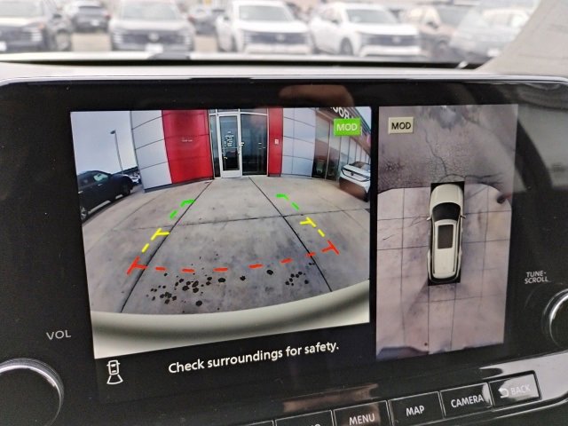 Used 2022 Nissan Pathfinder SL image 24