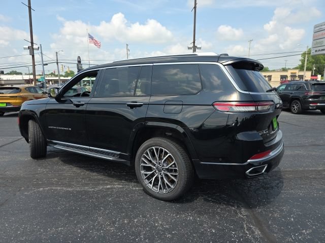 Used 2021 Jeep Grand Cherokee L Summit AWD/4WD image 5