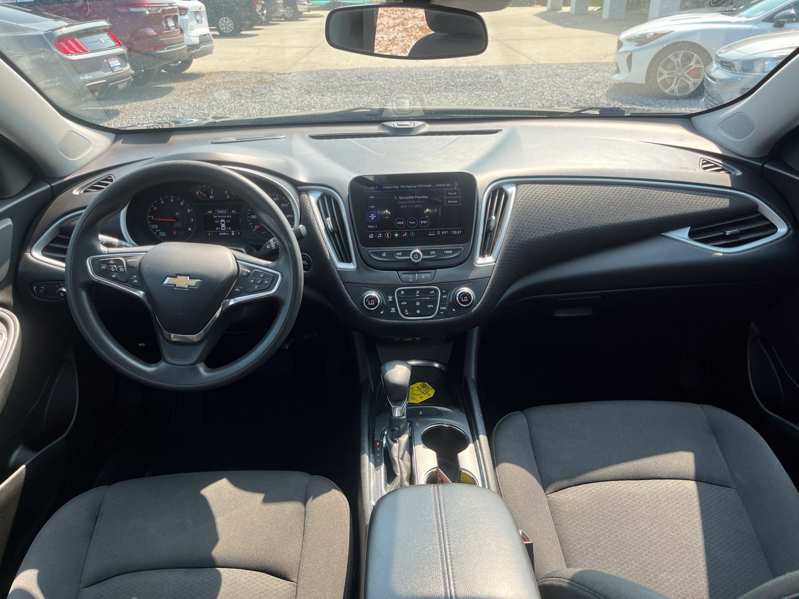 Used 2023 Chevrolet Malibu LT FWD image 9