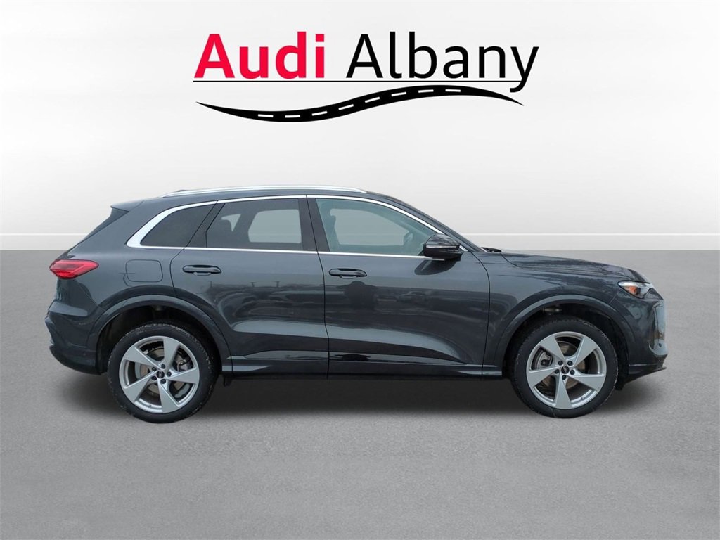 Used 2025 Audi Q5 Premium Plus w/ Premium Plus image 7