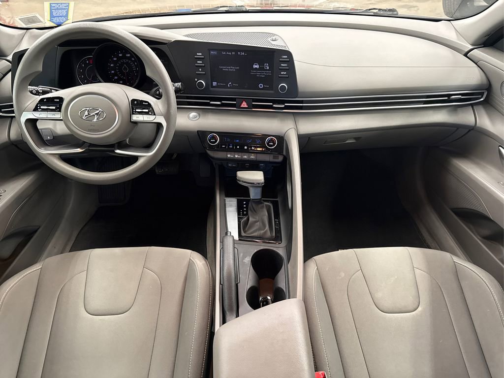 Used 2022 Hyundai Elantra SEL w/ Preferred Accessory Package image 20