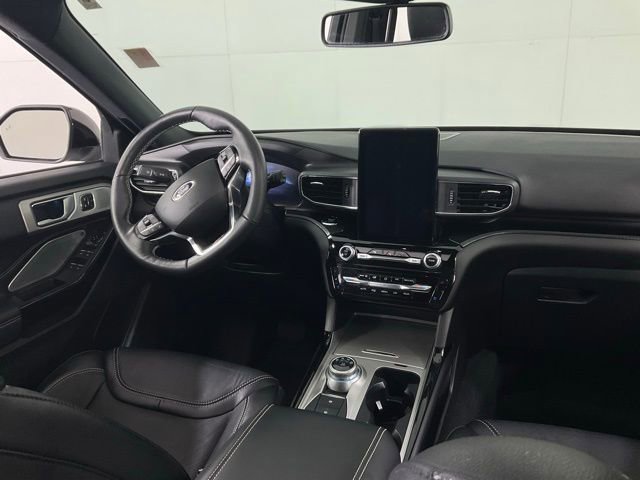 Used 2024 Ford Explorer ST w/ Equipment Group 401A image 31