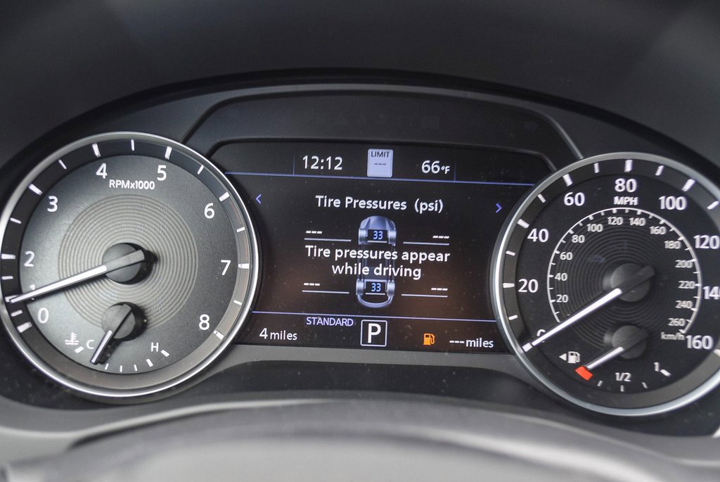 Used 2024 INFINITI QX55 Essential image 21