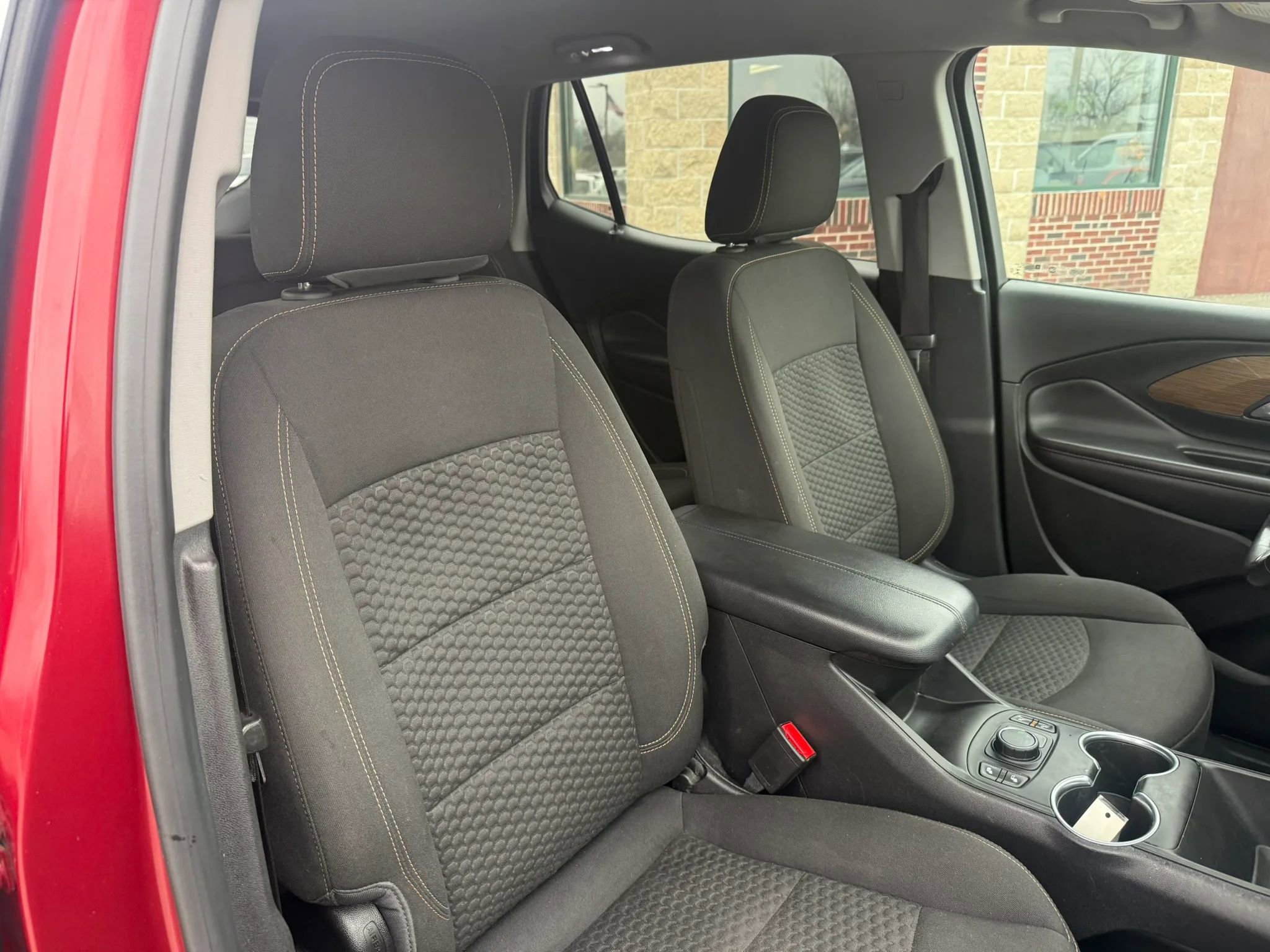 Used 2019 GMC Terrain SLE w/ Driver Convenience Package FWD image 27