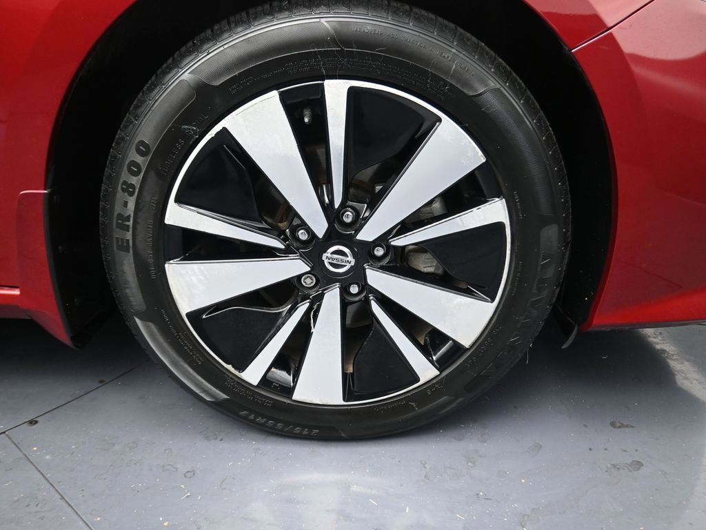 Used 2022 Nissan Altima 2.5 SV w/ SV Premium Package image 5