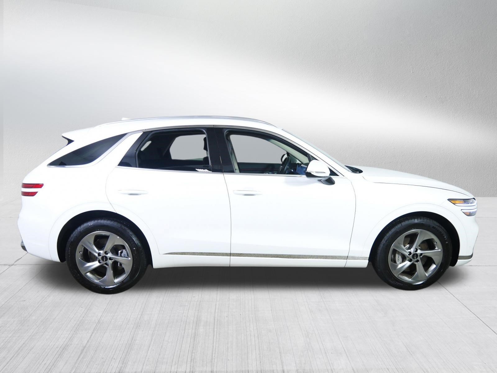 Certified 2026 Genesis GV70 2.5T Select AWD/4WD image 8