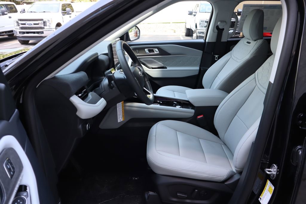 New 2026 Ford Explorer Platinum w/ LUX Leather Package AWD/4WD image 26