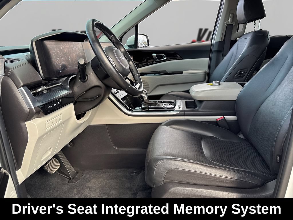 Used 2023 Kia Carnival SX Prestige FWD image 10