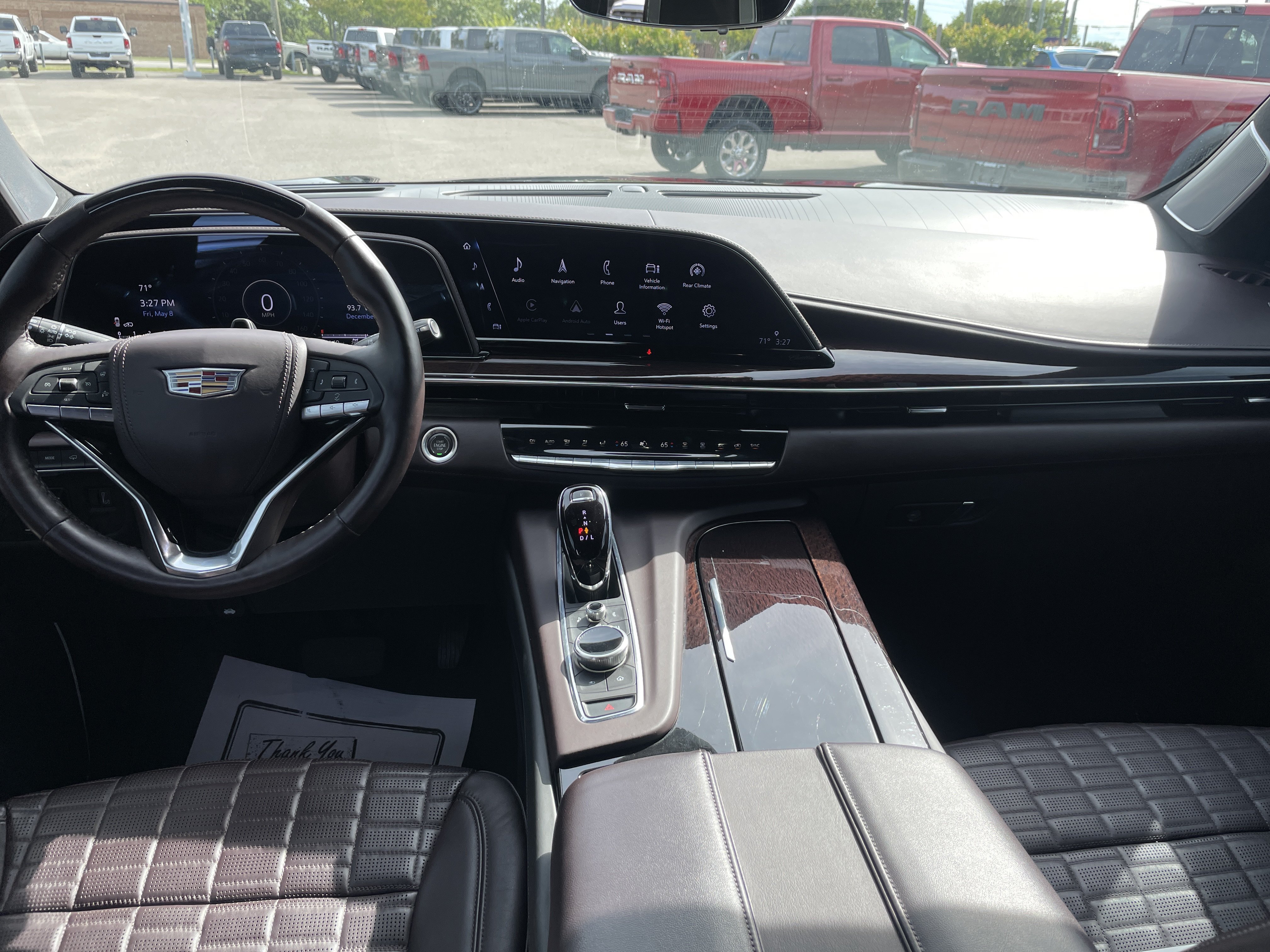 Used 2023 Cadillac Escalade Premium Luxury Platinum w/ LPO, Floor Liner Package AWD/4WD image 29