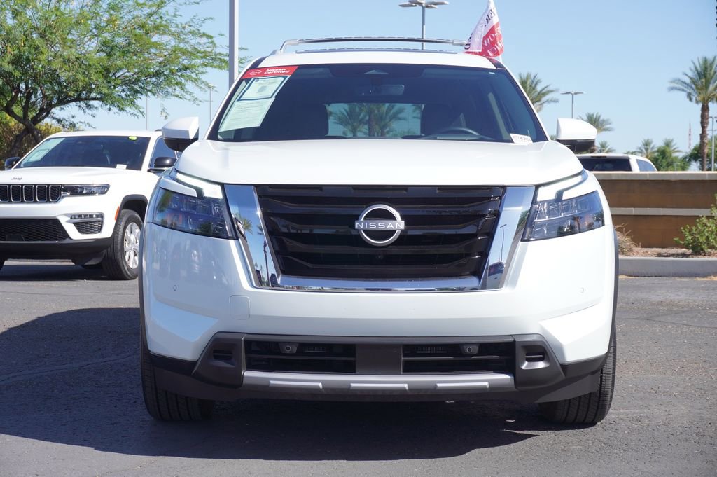 Certified 2025 Nissan Pathfinder Platinum AWD/4WD image 5