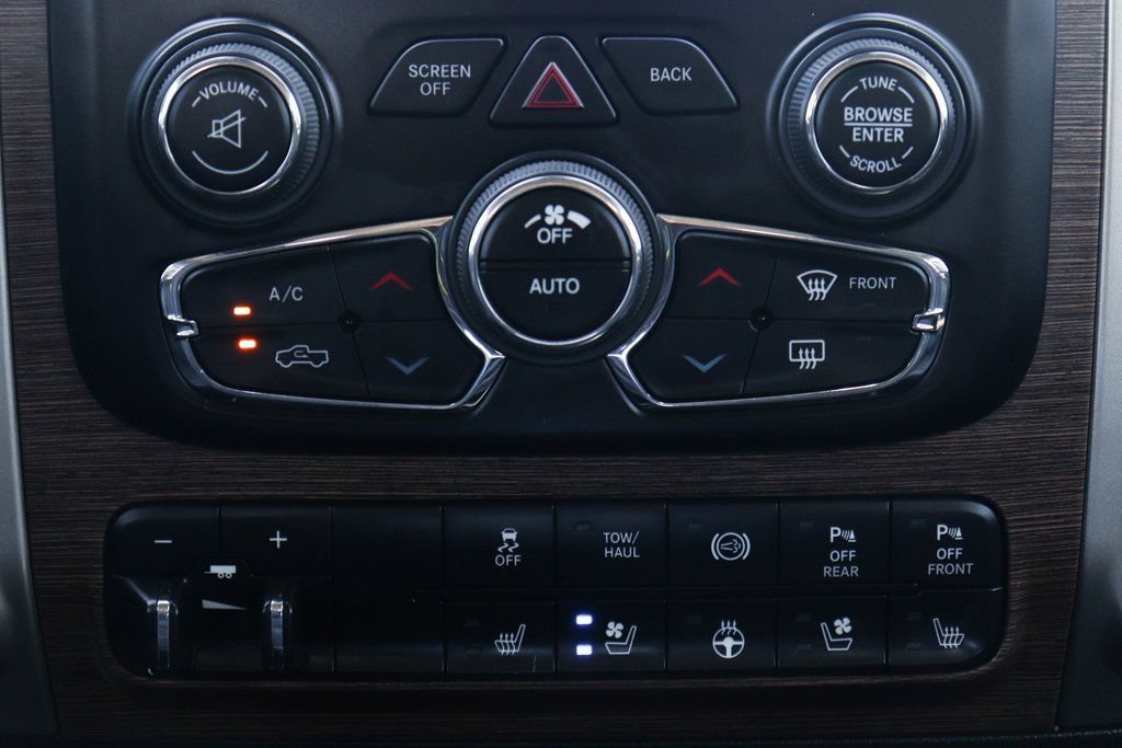 Used 2017 RAM 2500 Laramie AWD/4WD image 28