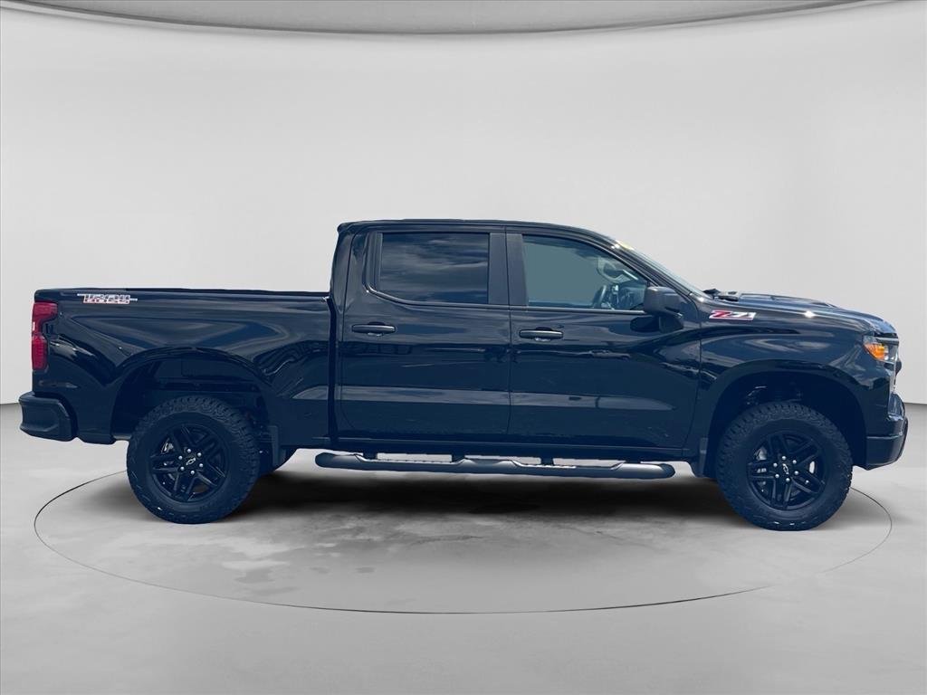 New 2026 Chevrolet Silverado 1500 Custom Trail Boss w/ LPO, Dark Essentials Package AWD/4WD image 9