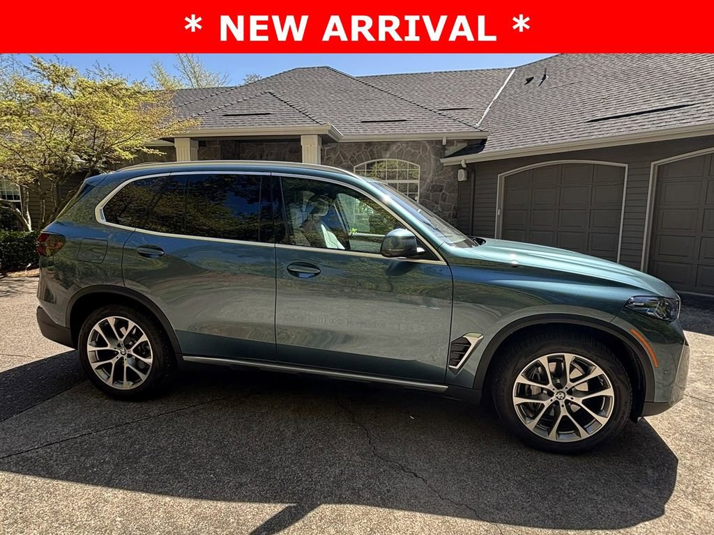 Used 2025 BMW X5 xDrive40i w/ Premium Package image 9