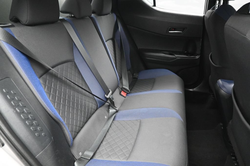 Used 2020 Toyota C-HR XLE FWD image 34