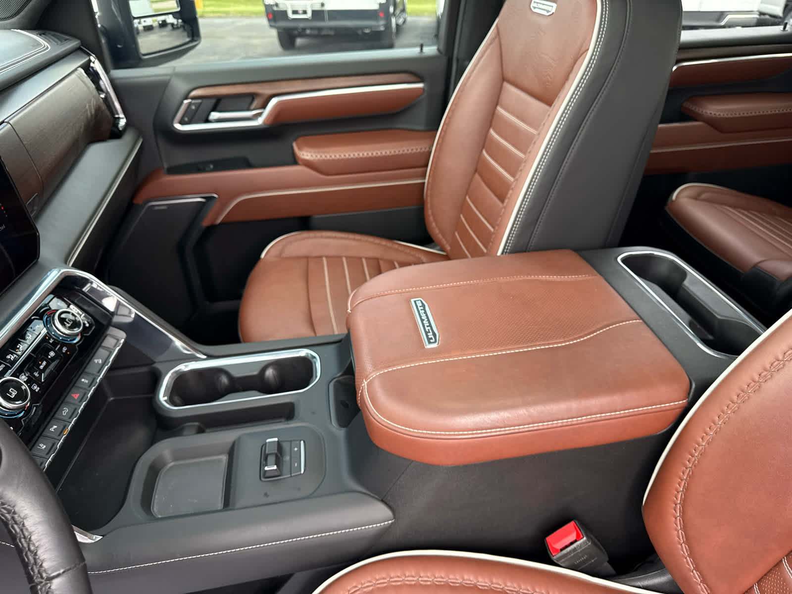 Certified 2025 GMC Sierra 3500 Denali Ultimate AWD/4WD image 20