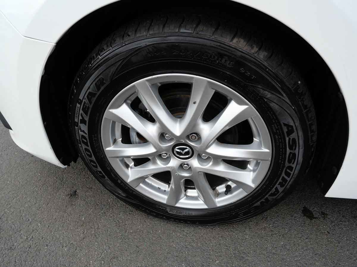 Used 2015 MAZDA MAZDA3 i Touring FWD image 36