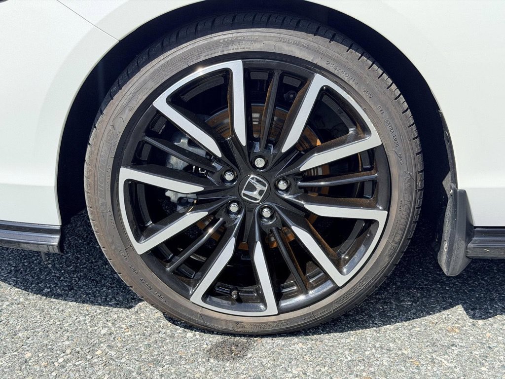 Used 2025 Honda Accord Touring image 28