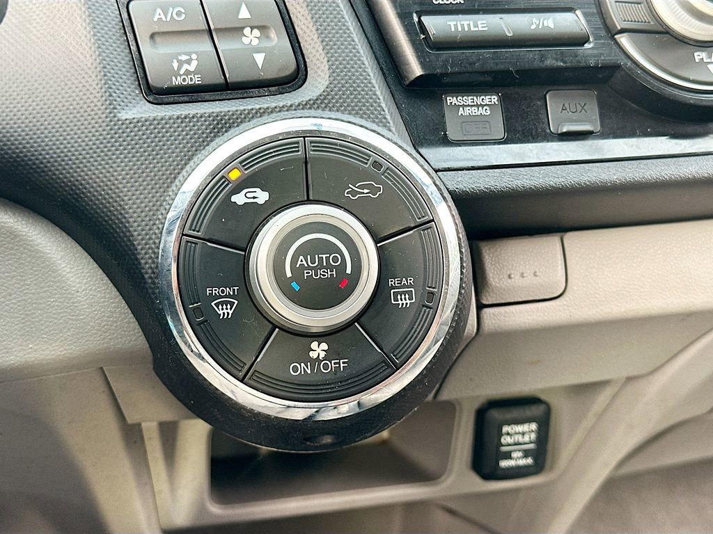 Used 2013 Honda Insight LX image 14
