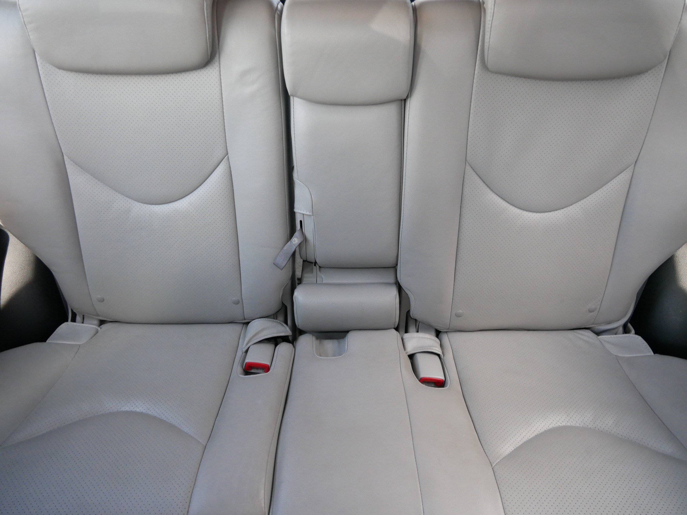 Used 2011 Toyota RAV4 Limited w/ Limited Extra Value Pkg AWD/4WD image 13