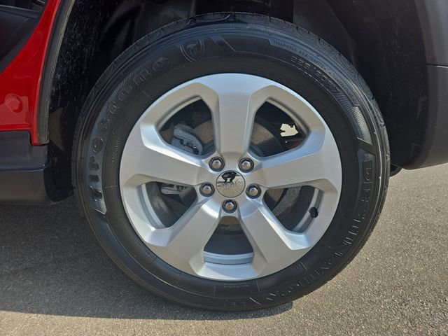 Used 2020 Jeep Compass Latitude w/ Cold Weather Group image 34