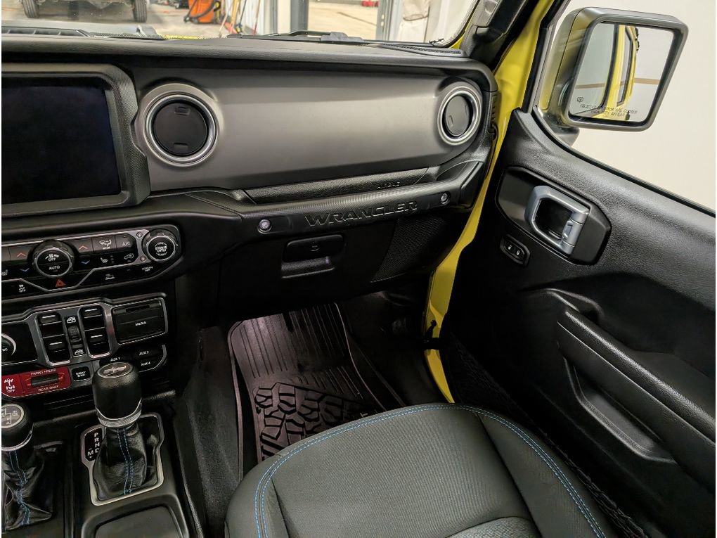 Used 2023 Jeep Wrangler Unlimited Rubicon 4xe w/ Steel Bumper Group image 14