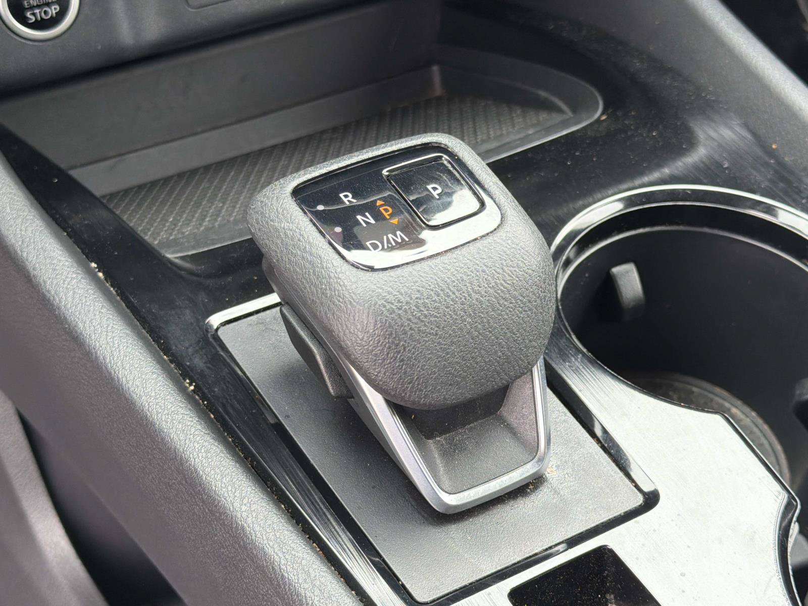 Used 2023 Nissan Rogue SV FWD image 11