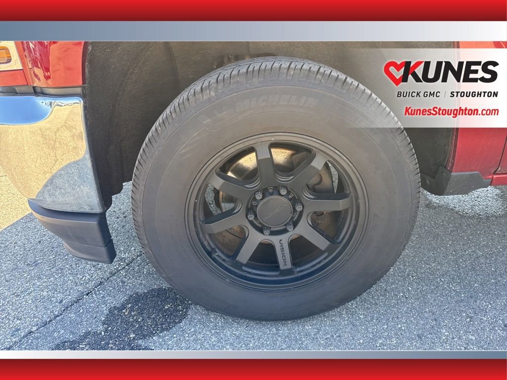 Used 2018 Chevrolet Silverado 1500 LT w/ All Star Edition AWD/4WD image 15