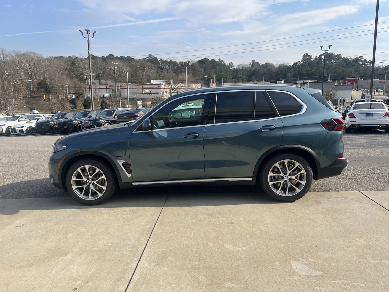 Used 2026 BMW X5 xDrive50e w/ Executive Package AWD/4WD image 5