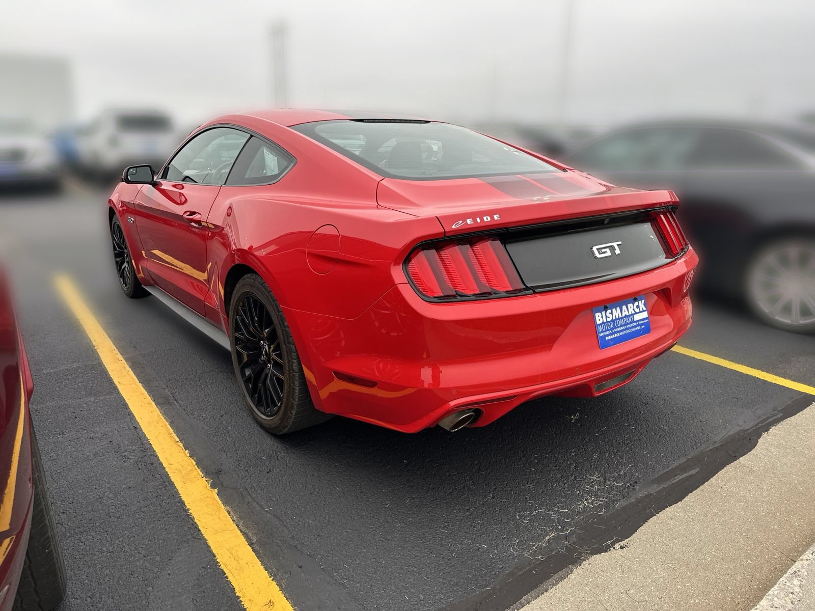 Used 2017 Ford Mustang GT w/ GT Performance Package RWD image 4