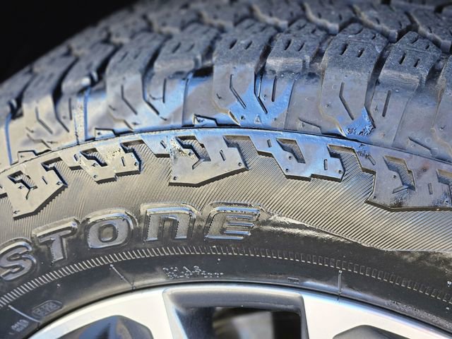 Used 2024 Chevrolet Silverado 1500 LT image 11