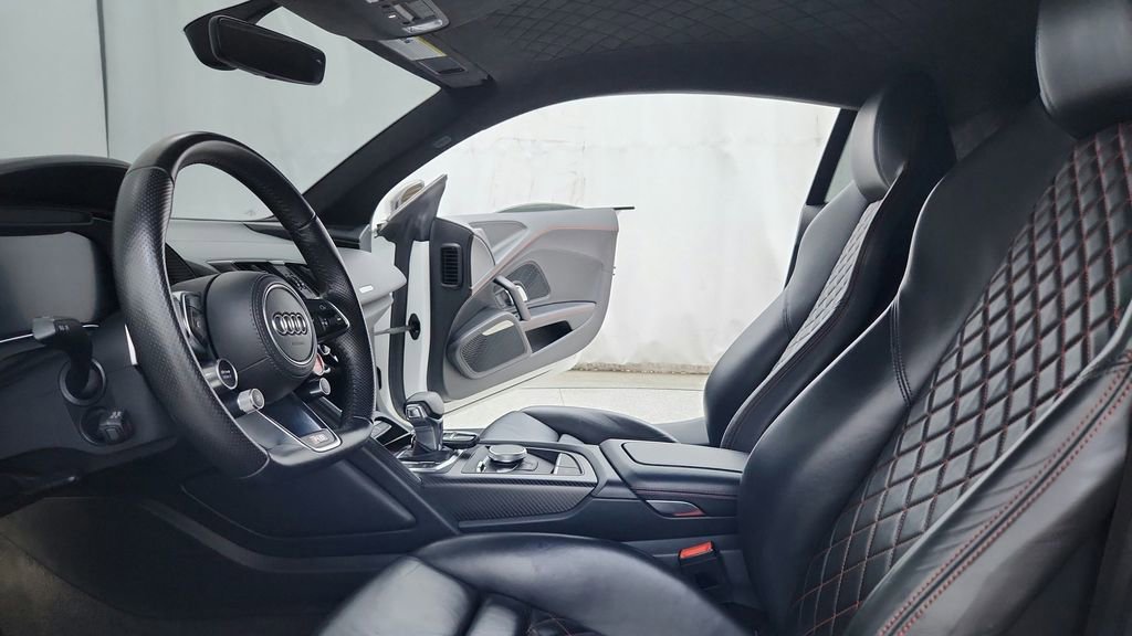 Used 2017 Audi R8 V10 plus AWD/4WD image 18