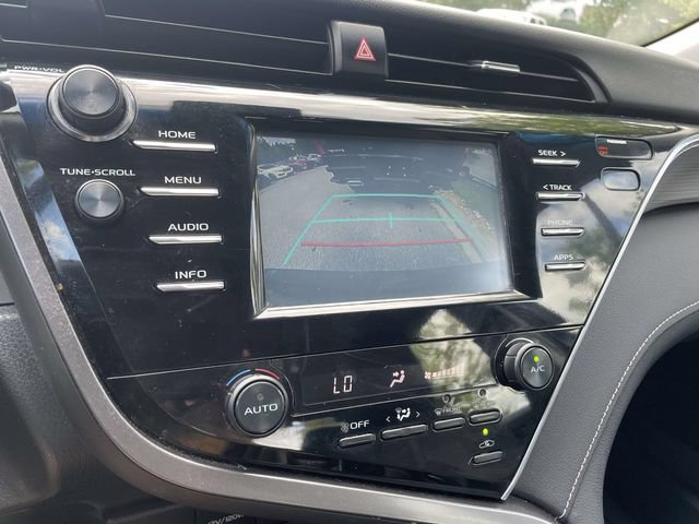 Used 2018 Toyota Camry SE FWD image 30