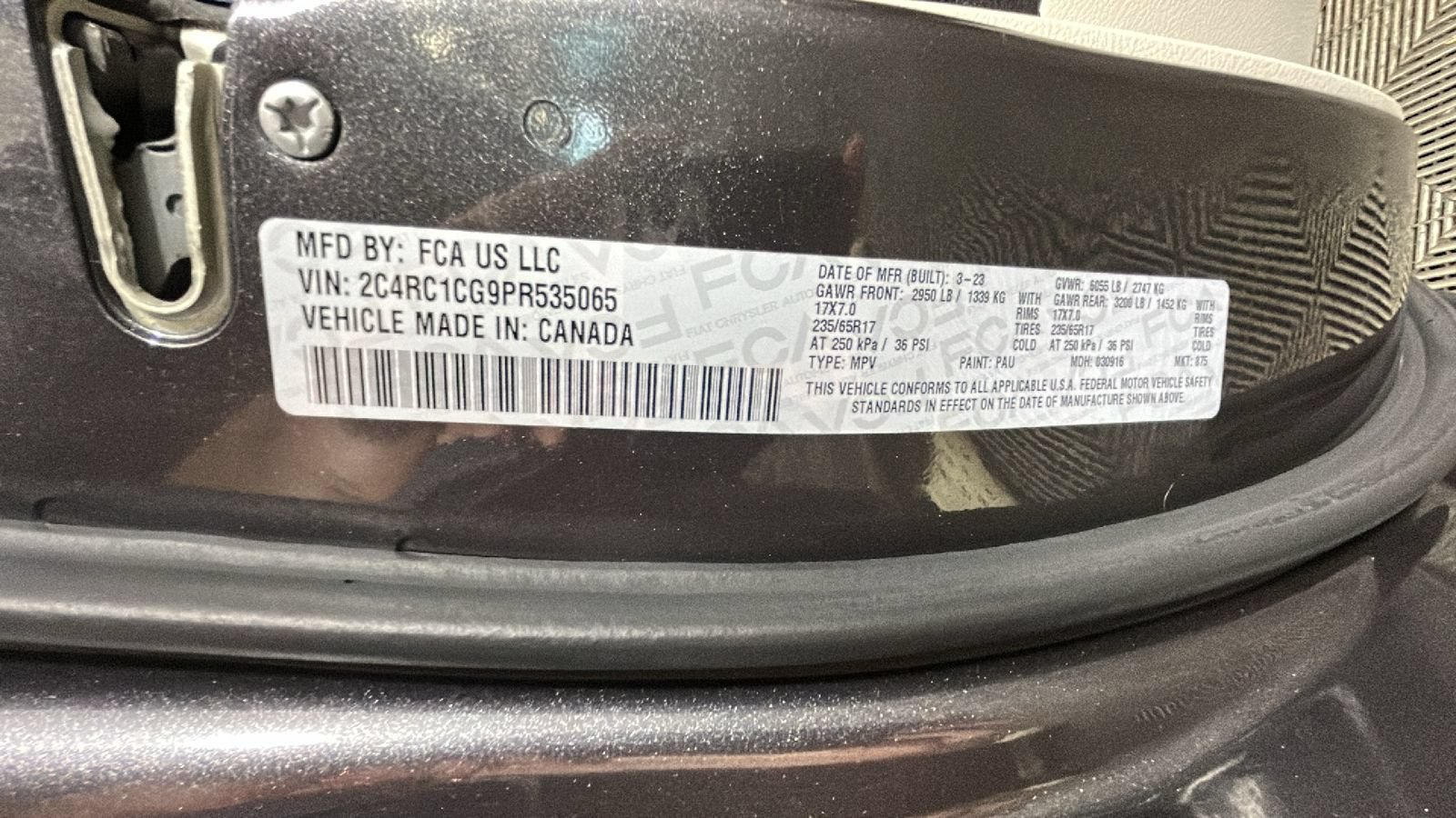 Used 2023 Chrysler Voyager LX FWD image 11