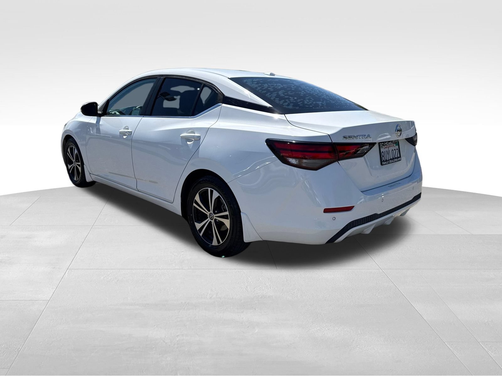 Used 2021 Nissan Sentra SV FWD image 3
