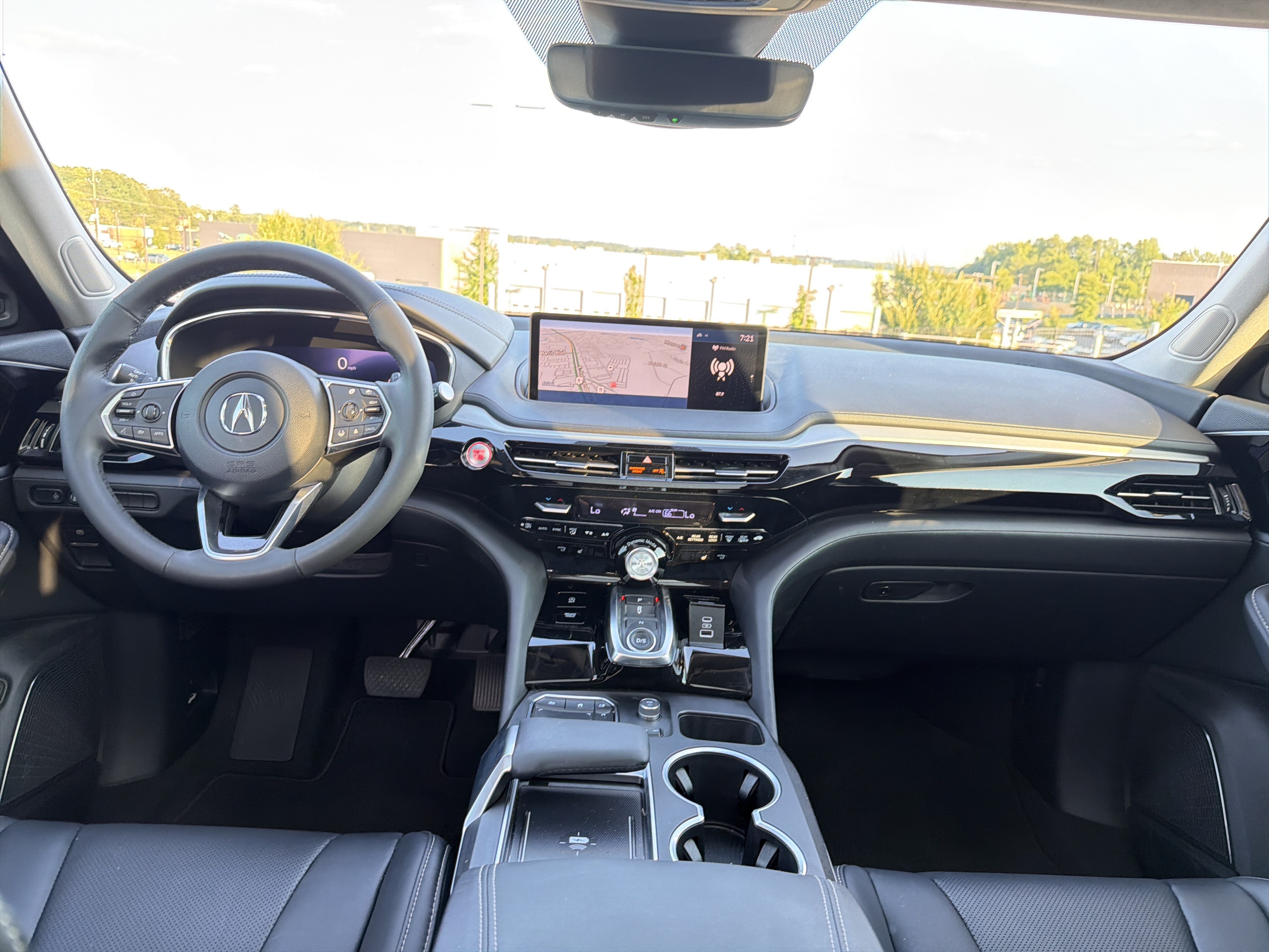 Certified 2024 Acura MDX w/ Technology Package FWD image 29