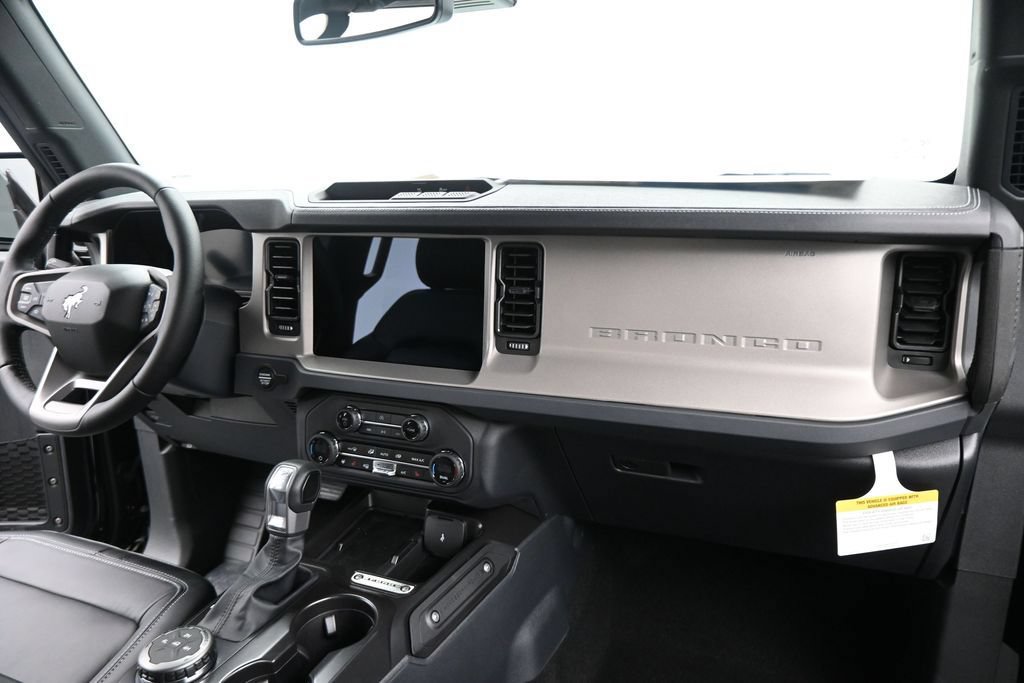 New 2026 Ford Bronco Outer Banks AWD/4WD image 14