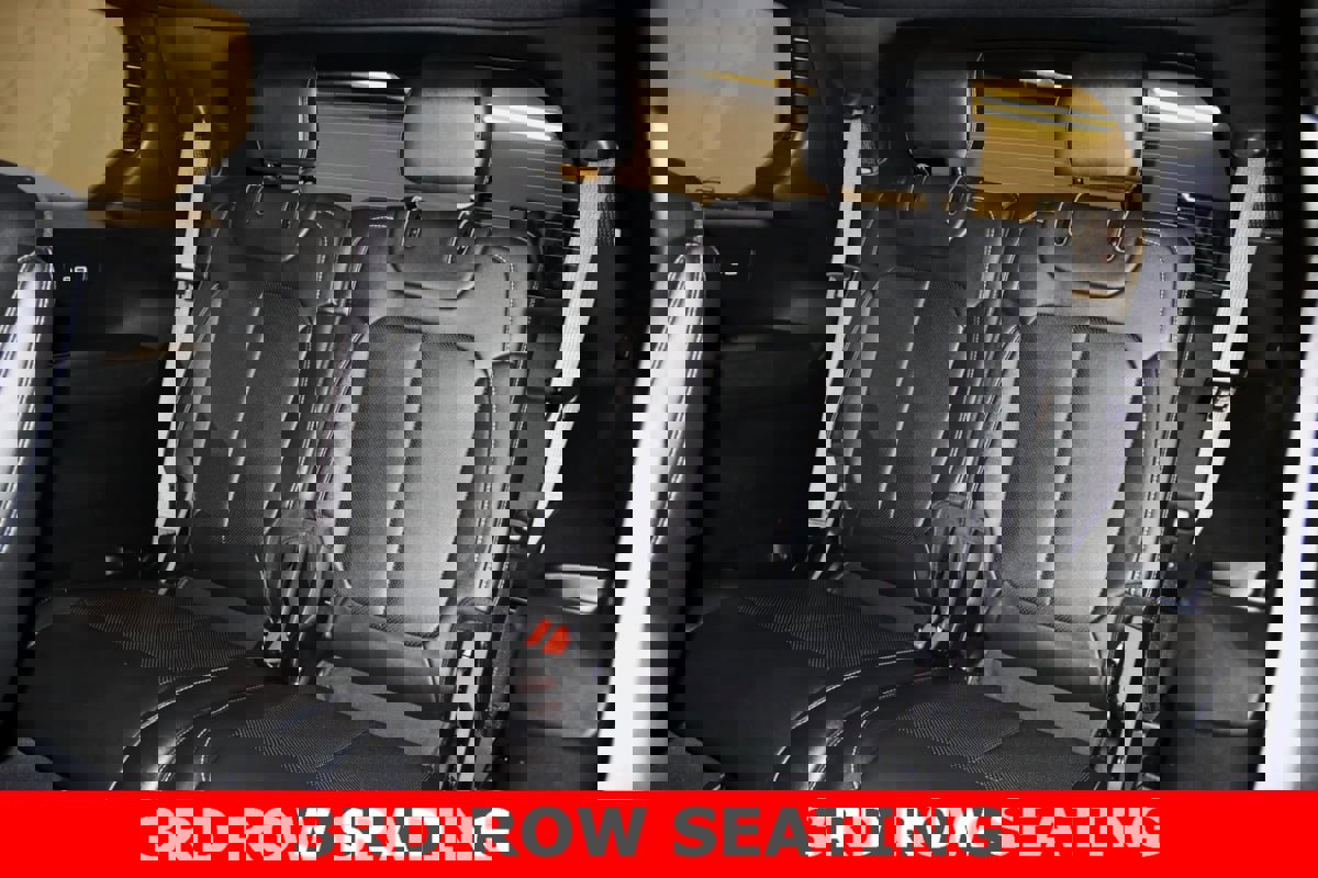 Used 2024 Jeep Grand Cherokee L Limited w/ Luxury Tech Group II image 11