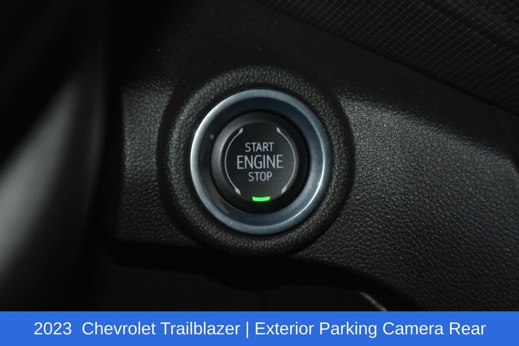 Used 2023 Chevrolet TrailBlazer LT FWD image 14