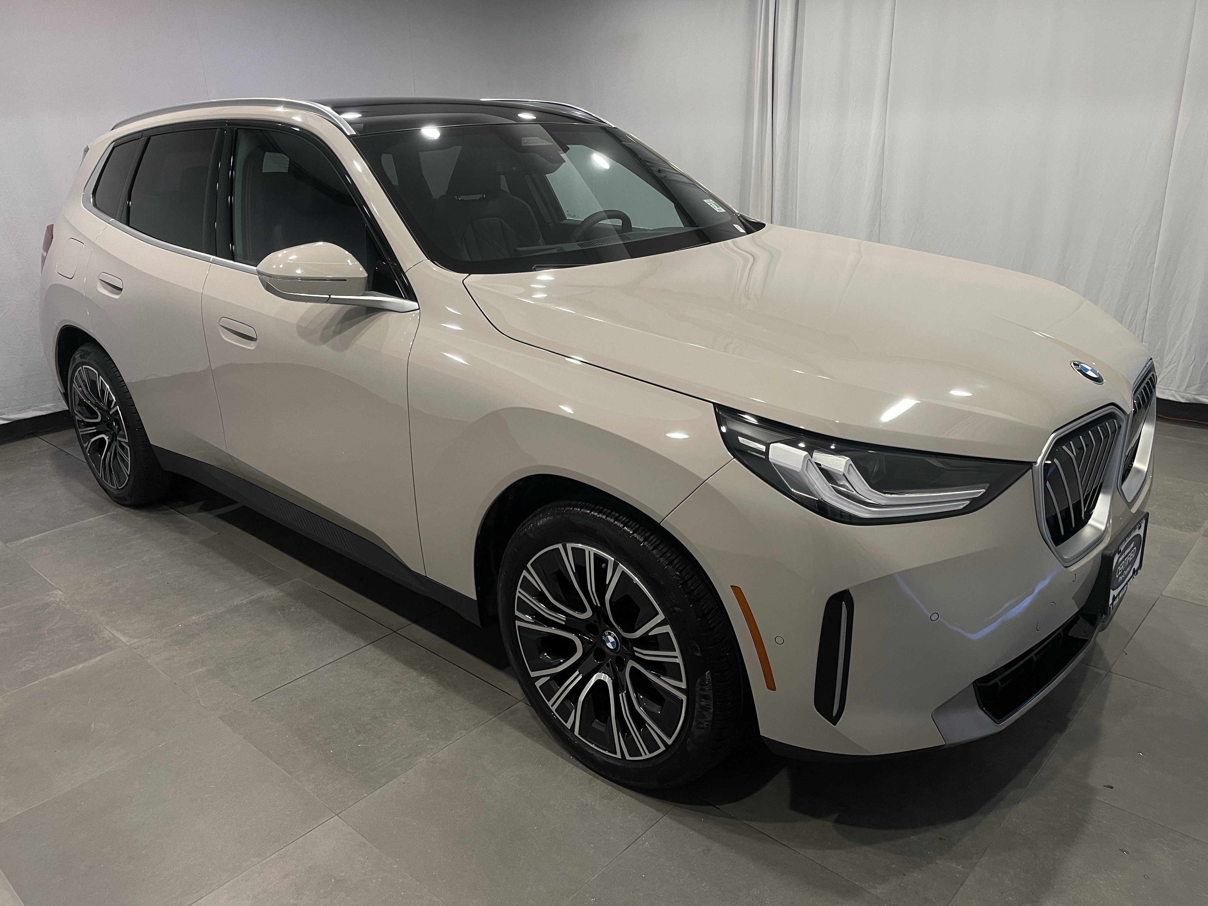 Used 2025 BMW X3 xDrive30i w/ Convenience Package video 3