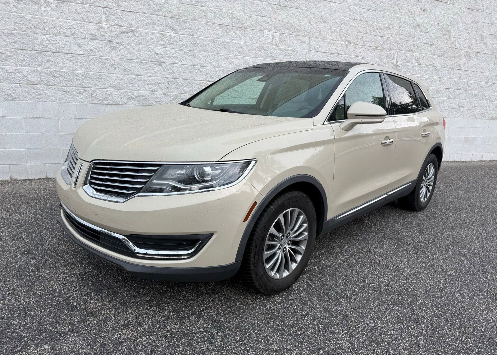 Used 2016 Lincoln MKX Select w/ Select Plus Package