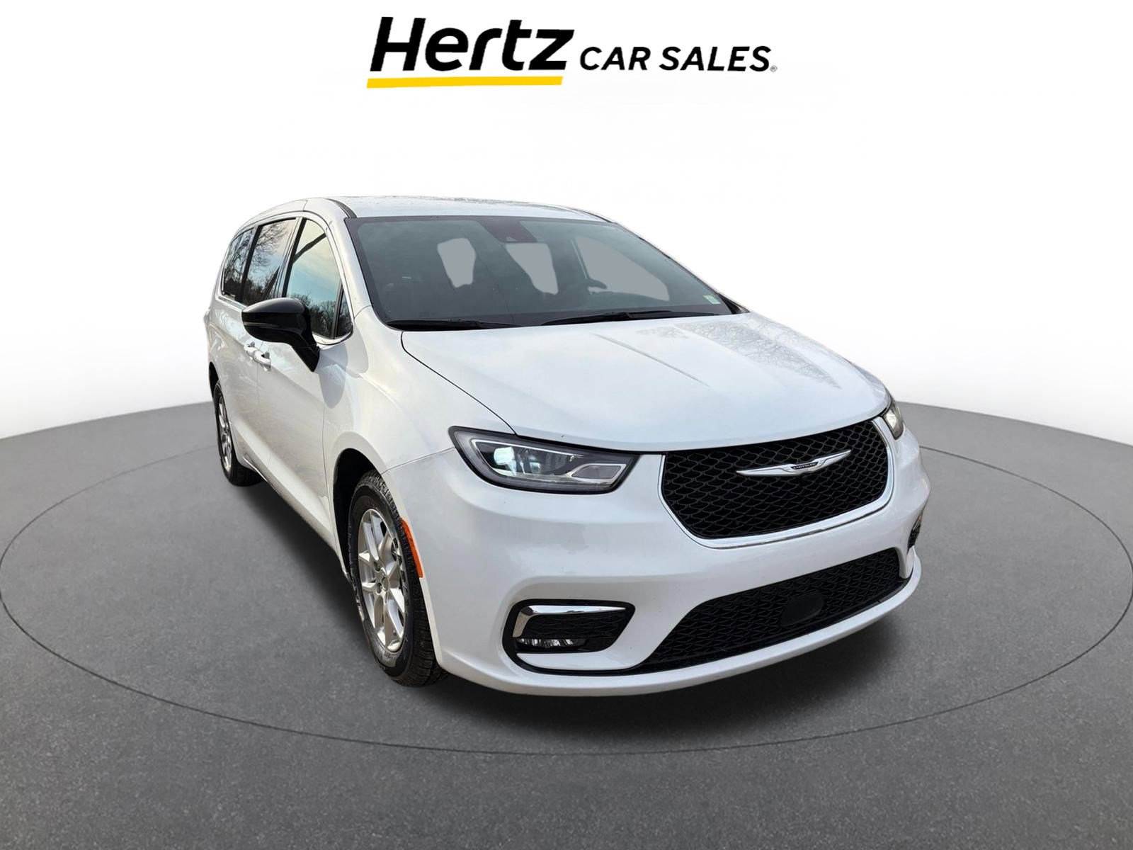 Used 2025 Chrysler Pacifica Select image 1