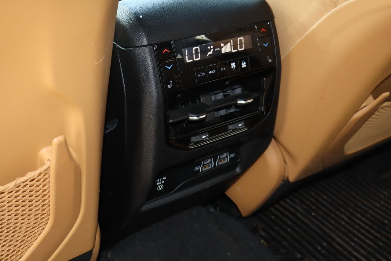 Used 2021 Jeep Grand Cherokee L Summit w/ Advanced Protech Group IV AWD/4WD image 20