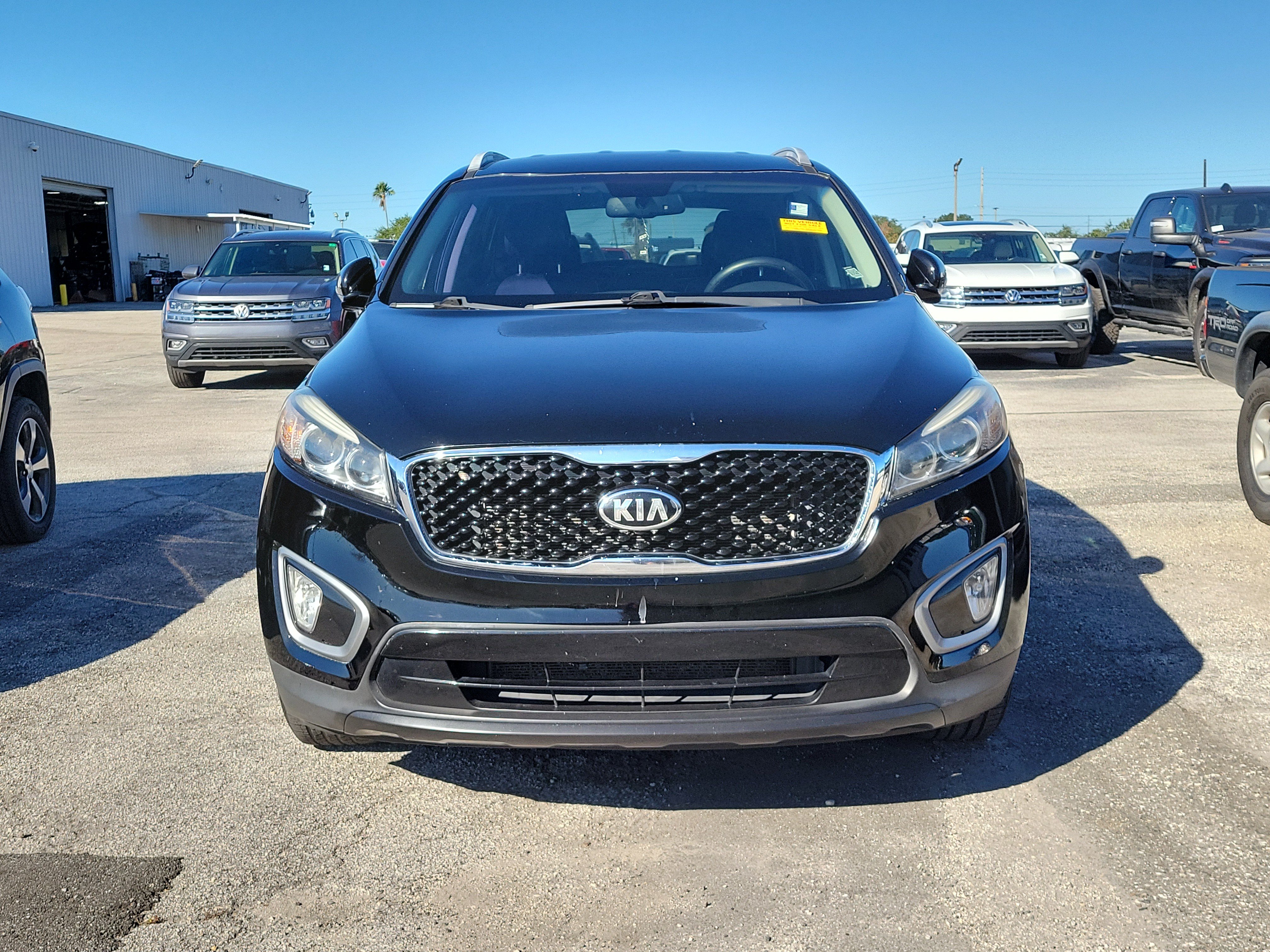 Used 2016 Kia Sorento EX w/ EX Premium Package AWD/4WD image 2