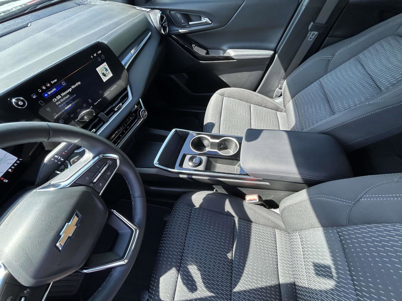 Used 2026 Chevrolet Equinox LT image 10