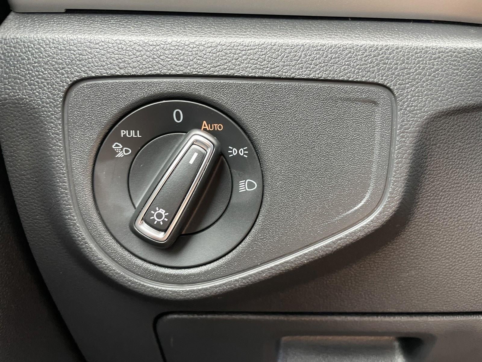 Used 2022 Volkswagen Atlas SE FWD image 33