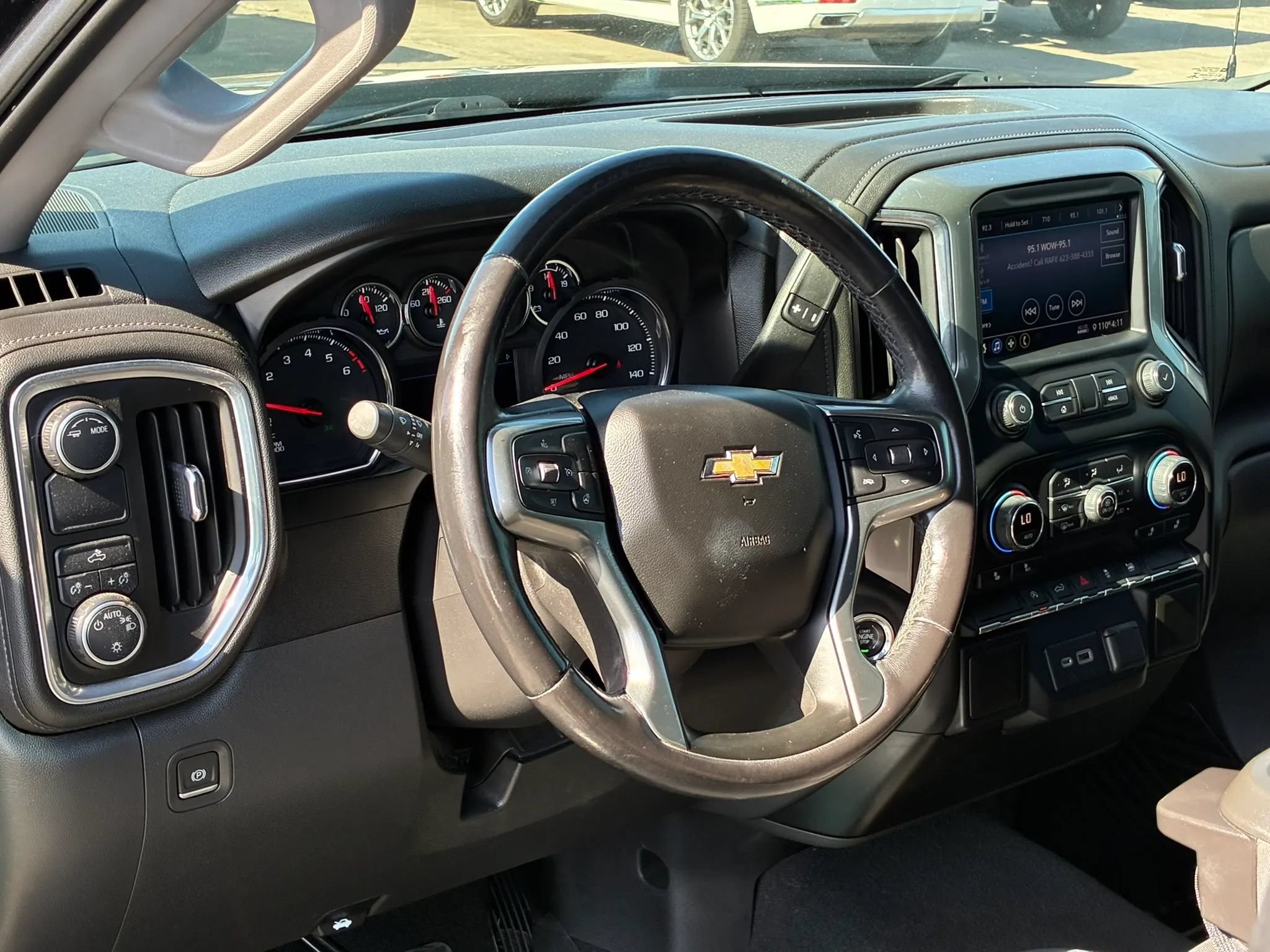 Used 2021 Chevrolet Silverado 1500 LT w/ LPO, Dark Essentials Package RWD image 17