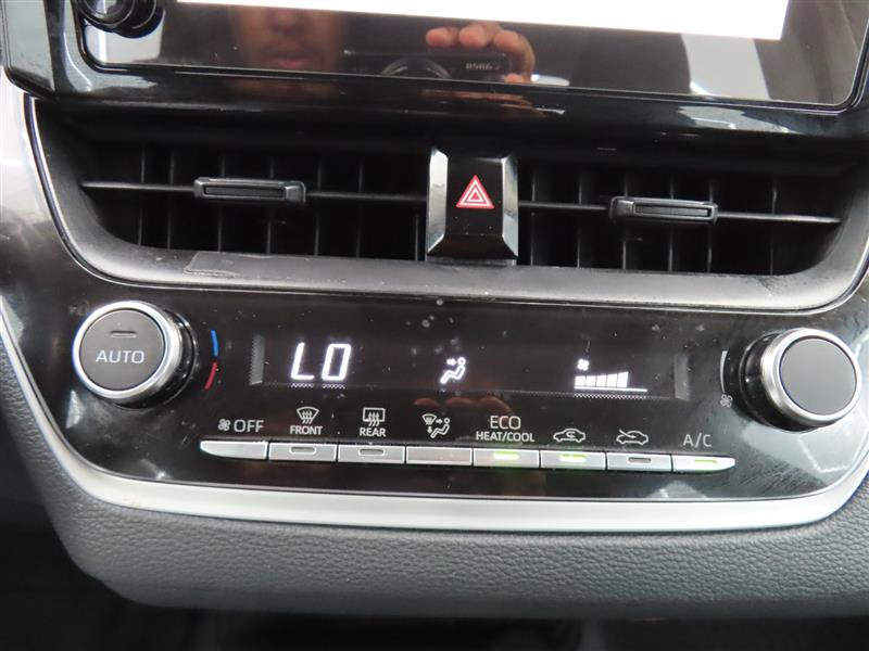 Used 2025 Toyota Corolla LE FWD image 26