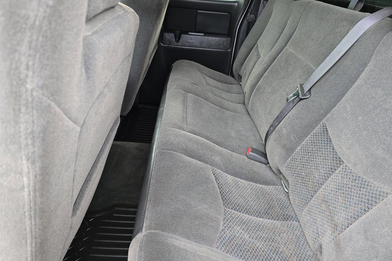 Used 2006 Chevrolet Silverado 2500 LT w/ Heavy-Duty Power Package image 13