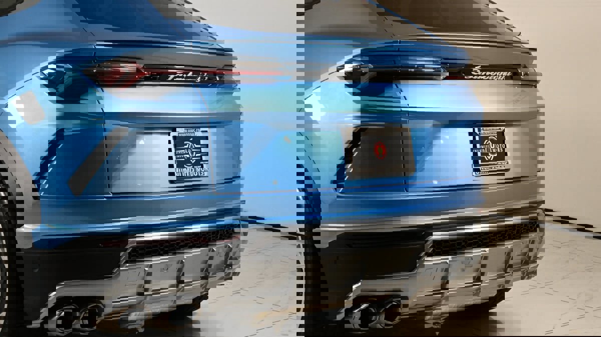 Used 2022 Lamborghini Urus image 26